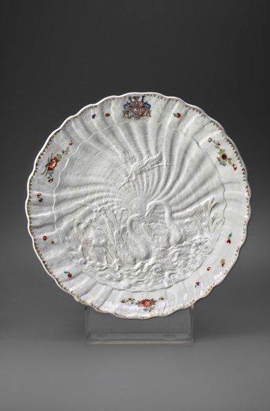 Round platter, Kaendler, Johann Joachim 1706–1775, sculptor; Koenigliche Porzellain Fabrique,