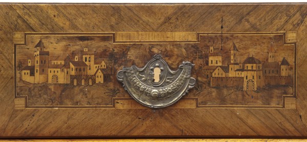 Chest of drawers; creator, revindication provenance; decorated with roses, vedute, dolphins,