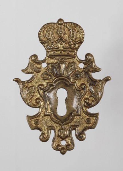 Lock plate, maker, attributed to Léopold Méyet 1850–1912. Crowns and plant decoration; furniture