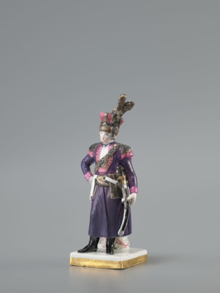 Figurine of an officer of the Polish Guard, Koenigliche Porzellain Fabrique, Meissen 1710–1763;