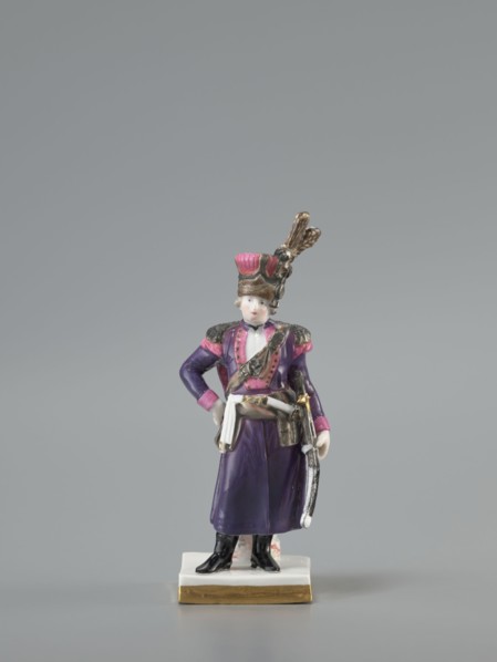 Figurine of an officer of the Polish Guard, Koenigliche Porzellain Fabrique, Meissen 1710–1763,