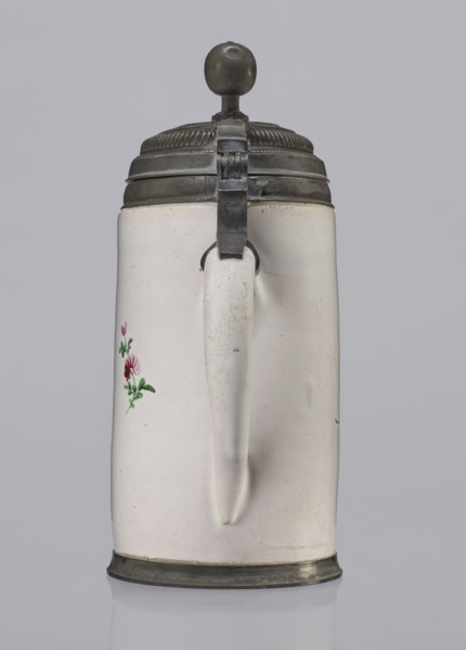Cylindrical tankard in a pewter frame, Prószków Slaski faience factory; 1763–1853. Cylindrical