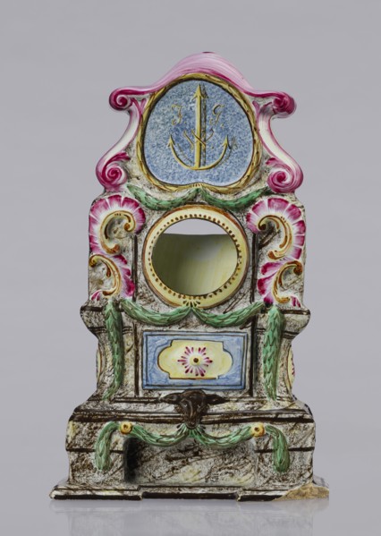 Clock setting, Prószków Slaski faience factory; 1763–1853. Clock setting in the shape of a late
