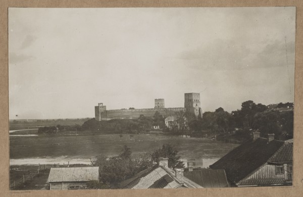 Lutsk. Lubart's Castle – general view from the Styr River, unknown creator/photographer,