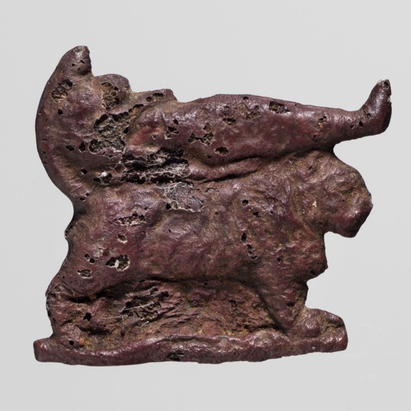 Amulet - mummy lying on a lion-shaped bed; creator, mummification bed iconography; mummies; lions;