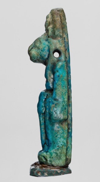 Amulet — figurine of a lion-headed goddess Sekhmet?, Sekhmet with a solar disk with a uraeus on her