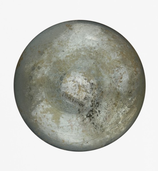 Pear-shaped vial, unknown Eastern workshop. The body is a slightly elongated sphere with a