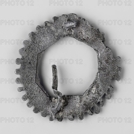 Miniature brooch, votive offering/wreath, 1st–2nd century, Roman Empire 27 BC–476, toy/amulet;