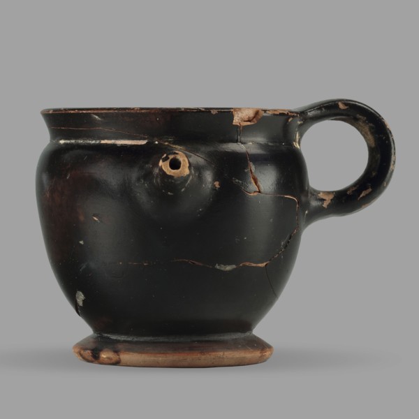 Askos with spout and strainer, unknown Attic workshop, Greek pottery toilet vessel with tubular