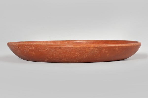 Terra sigillata plate, Roman, 325–400/420 CE, found in Tunisia; plate, height 24.9 cm, width 3.3 cm