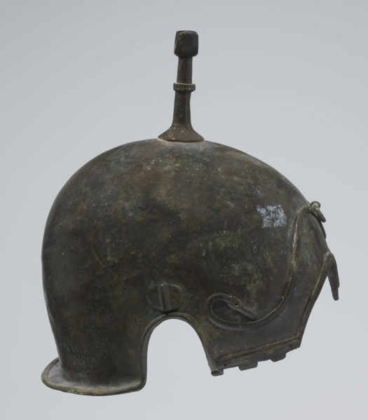 Bronze helmet, 4th–3rd century BC, Italy, armament; height 26.5 cm without cheek guards, width 19.8