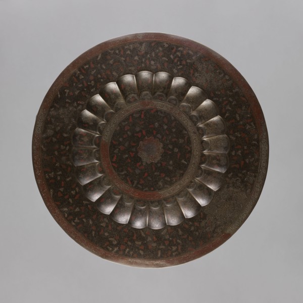 Tray, South Asian, Indian, brass tray with a separate facet; engraved and painted decoration