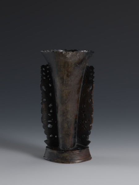 Vase, gift, Qing dynasty 1644–1911, 19th century, China; dark soapstone vase with bas-relief and