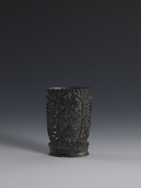 Vase, gift, vase, Chinese art, Chinese culture, Qing 1644–1911, plant ornament, vase made of dark