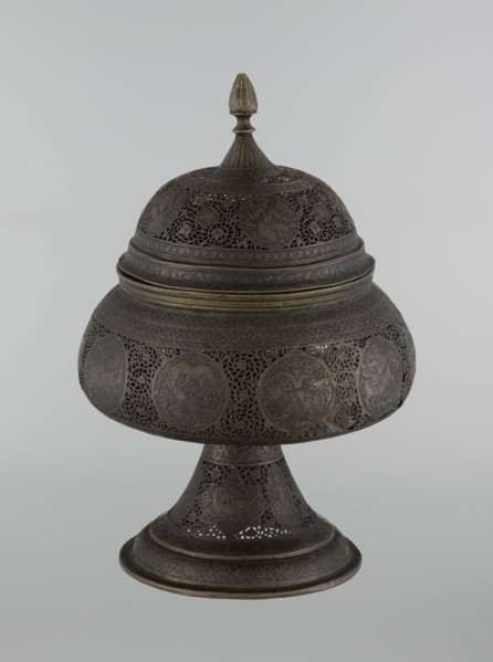 Censer, Persian Iran, Qajar dynasty 1785–1925, 18th/19th century. Bronze censer, height 33.0 cm,