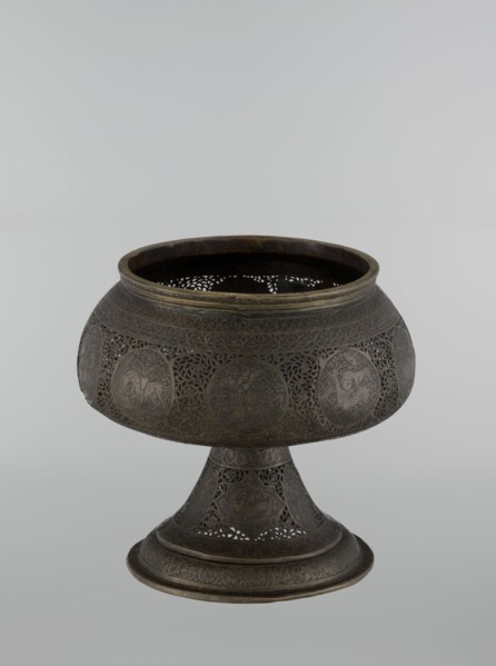 Censer, Persian Iran, Qajar dynasty, 18th/19th century. Censer, height 33.0 cm, diameter 22.0 cm.