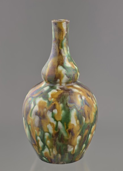 Gourd-shaped vase, Chinese art, Chinese, Qing dynasty 1644–1911, 18th century, China; vessel;