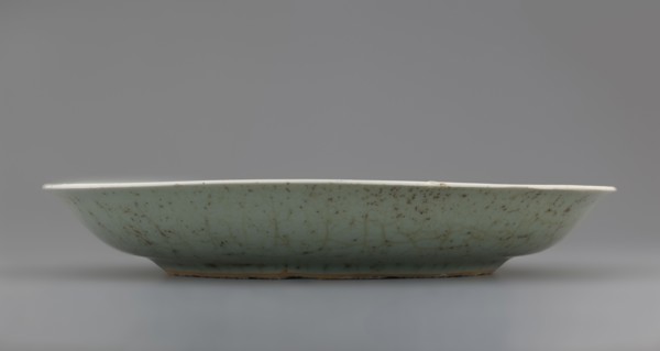 Plate, Chinese art, Chinese culture, Qing dynasty 1644–1911, Qing style, inscriptions, lotuses,