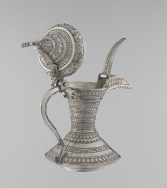 Teapot, Persian, Qajar dynasty 1785–1925. 19th–20th century Iran. Teapot/kettle for beverages