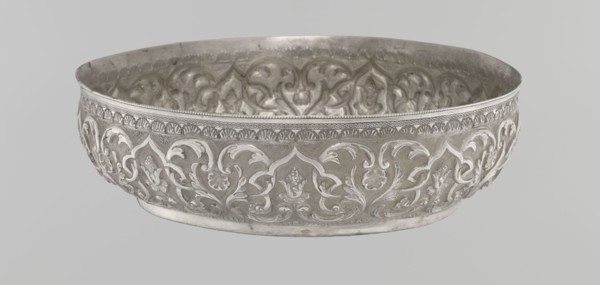 Bowl, Islamic art, Turkish, Ottoman dynasty 1299–1922, geometric motifs, plant ornament, tugra of