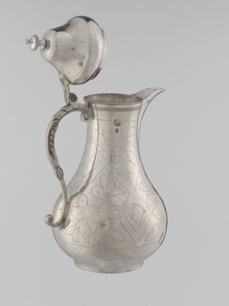 Teapot with a lid; maker, 19th century; Ottoman dynasty 1299–1922; Turkish; vessel for beverages