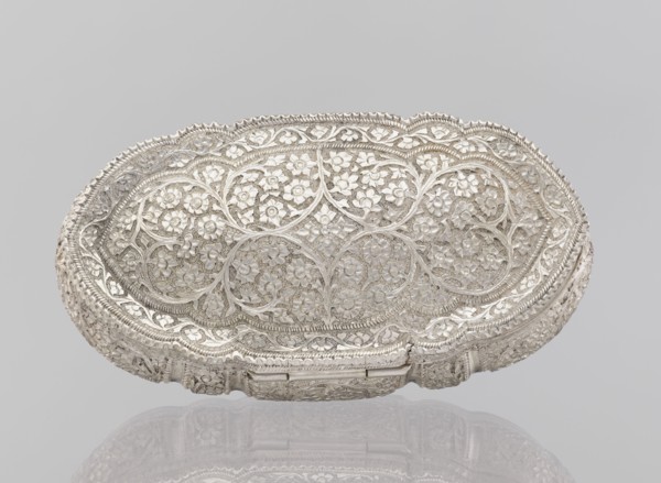 Box with lid; maker, plant ornament; Indian; 19th–20th century; India; dimensions: height 4.5 cm,