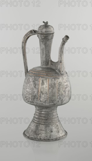 Jug aftabe, Islamic art; jug aftabe for water, 19th century, North Caucasus; vessel; height 30.0