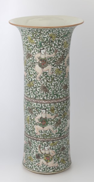 Cylindrical vase of the horn type, Chinese, Qing dynasty Kangxi period, 1662–1722, colored
