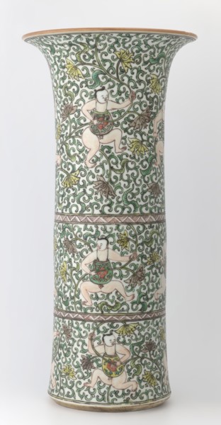Cylindrical vase of the horn type, Chinese, Qing dynasty Kangxi period, 1662–1722, colored