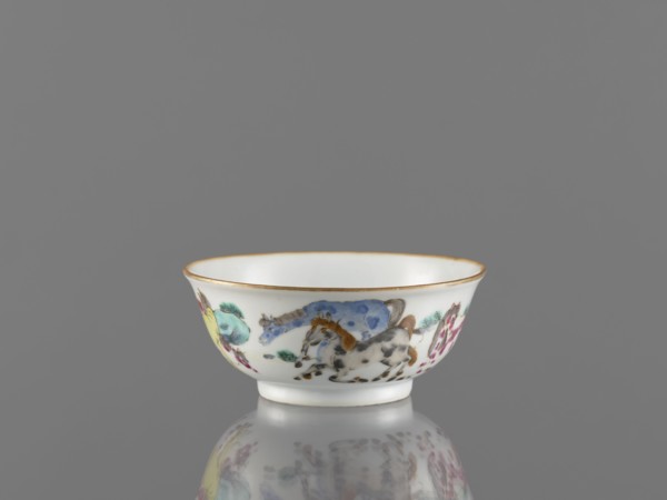Bowl, ceramics, colored porcelain, Chinese, Qing dynasty 1644–1911, 19th century. Bowl on a