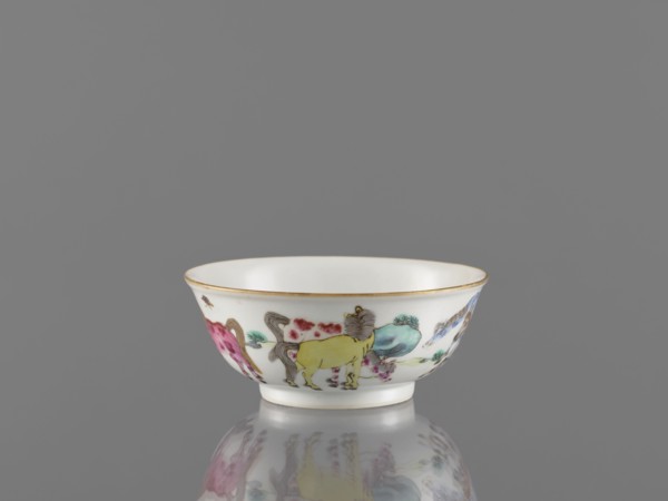 Bowl, ceramics, colored porcelain, landscape motifs, Qing dynasty 1644–1911, Chinese, horses, bowl
