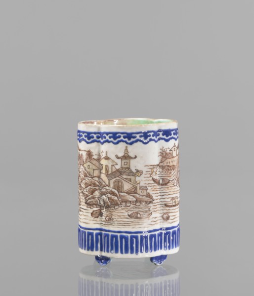 Bowl for tablecloths, ceramics, colored porcelain, fishermen, Chinese art, Qing style, landscape