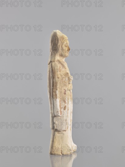 Figure of a standing woman - funerary figurine, creator, sculptor possibly Krieg doctor. Images of