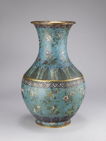 Vase, Chinese, Qing 1644–1911, 18th/19th century. Porcelain vessel with a thick cylindrical neck