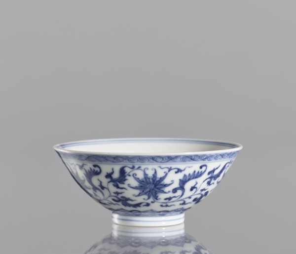 Bowl, lotuses, ceramics, blue-and-white porcelain, Chinese art, Qianlong style, Qing style, lotus