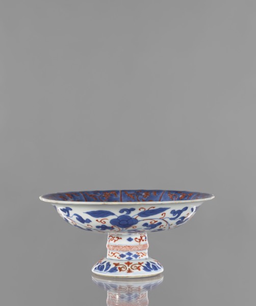 Platter, Narozno Eckersdorf; ceramics, colored porcelain; Arita, Japan; early 18th century Edo,