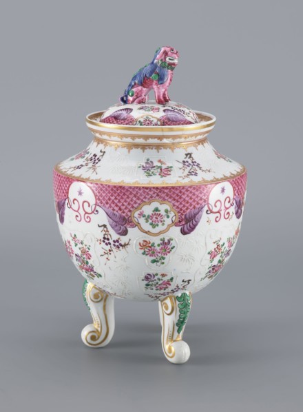 Vase with a Lid, Samson, Edmé 1810–1891, porcelain, Chinese style, 19th century, France. Lid topped