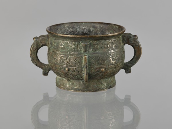 Gui incense burner, Chinese, ceremonial vessel, taotie iconography, meander and leiwen ornament,
