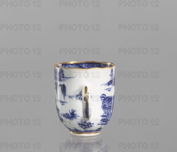 Cup;, Porcelain, blue-and-white; Chinese, Qing dynasty, 19th century. Landscape motifs. Part of a
