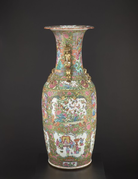 Vase attributed to an, Chinese, 19th century. Colored porcelain decorative vessel vase with