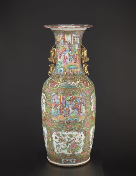Vase, Chinese, 19th century, porcelain vessel decorated with figurative court scenes, butterflies,