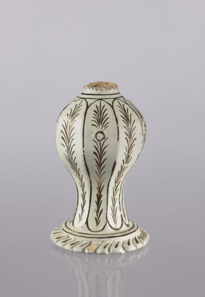 Bottle, Abdullazad Mirza Baba fl. ante 1939, Islamic art, Persian, Qajar dynasty 1785–1925; glazed