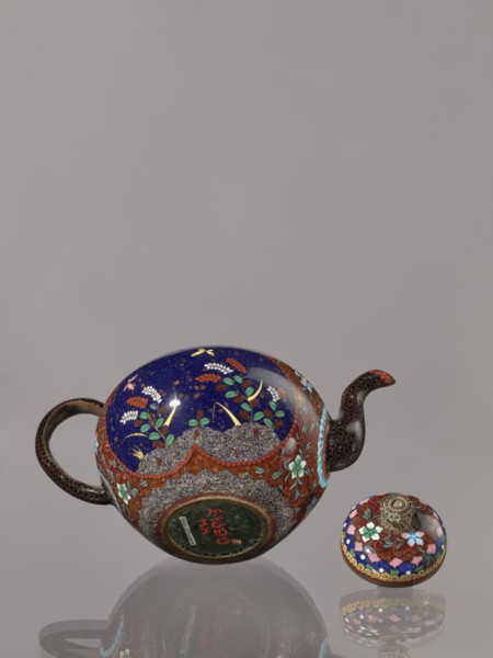 Teapot kyûsu with lid;, Cloisonné enamel teapot, ca. 1906–1908 Meiji 39–41, Kyoto, Japan. Height 10