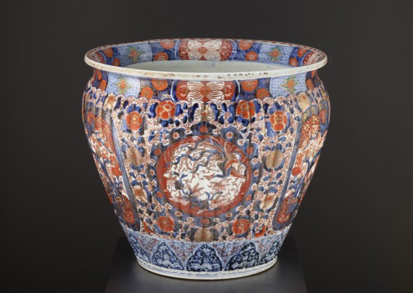 Flowerpot, ca. 1870–1880, Japan Arita. Porcelain jardiniere vessel with colored enamel and Imari