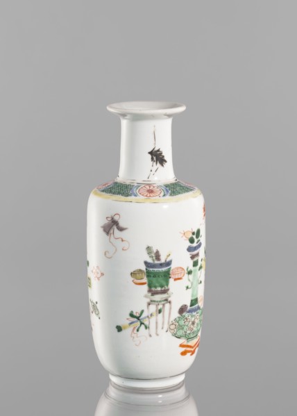Vase, Chinese, Qing dynasty 1644–1911, 19th century. Colored porcelain vessel decorated with bai gu
