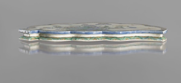 Leaf-shaped saucer, Chinese, Kangxi period 1662–1722; colored porcelain with leaves, butterflies,