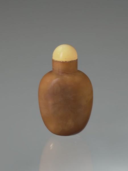 Snuffbox, Chinese; Qing dynasty 1644–1911, 19th century; vessel; height 6.8 cm, width 4.0 cm, depth