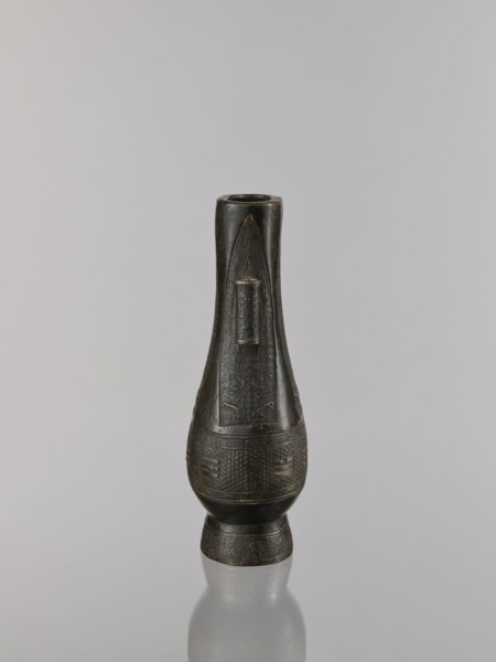 Hu-type vase, cicadas, Chinese, hu vessel, vases, Qing 1644–1911, ritual vessel, waves iconography,