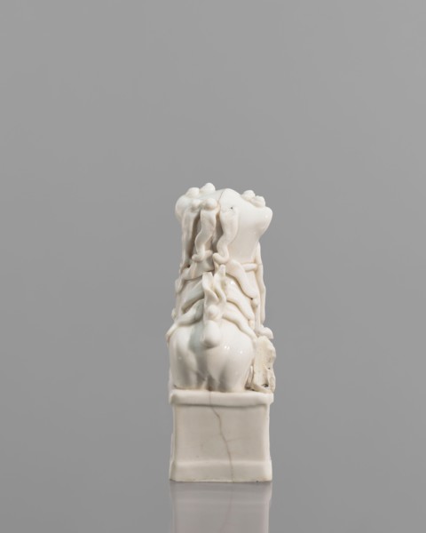 Incense burner in the shape of a fo lion with a ball; ceramic sculpture; Chinese; 18th century;
