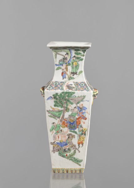 Vase, Chinese, 18th century. Porcelain, colored; figurative genre and battle scenes. Vessel, height